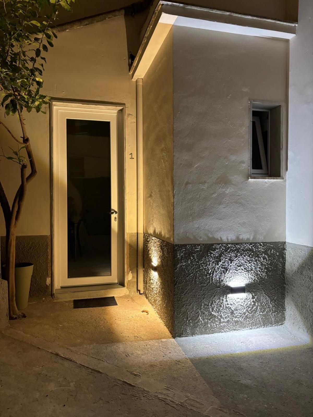 Vico Ventitre 1 Apartment Noto Luaran gambar